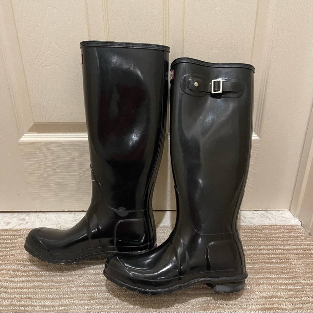 Hunter Boots - Tall Glossy Black - Size 8 Female - Picture 3 of 7